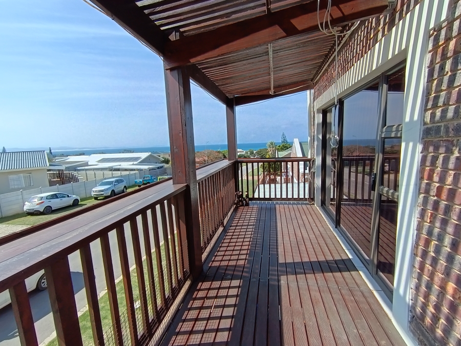 3 Bedroom Property for Sale in C Place Eastern Cape